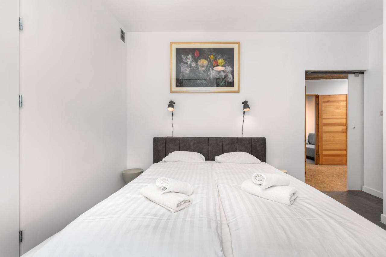 Bialobrzeska 30 By Homeprime Warsawa Bagian luar foto