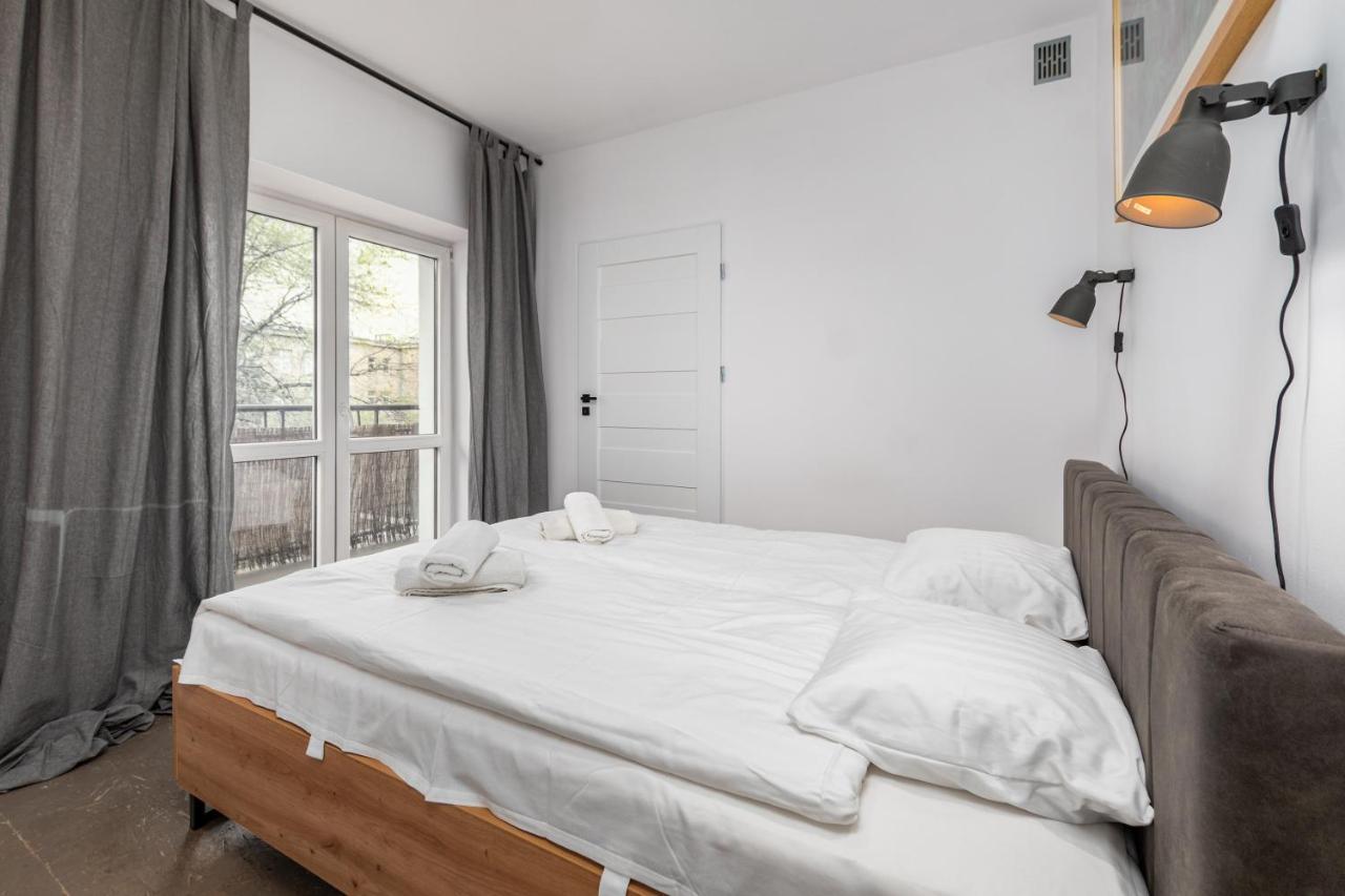Bialobrzeska 30 By Homeprime Warsawa Bagian luar foto