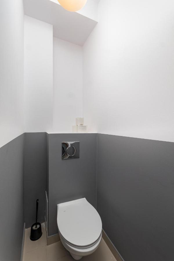 Bialobrzeska 30 By Homeprime Warsawa Bagian luar foto